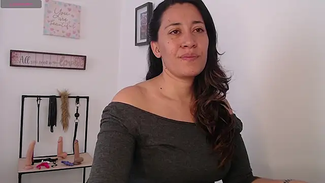 violeta scott online show from 03-26-26, 02:37