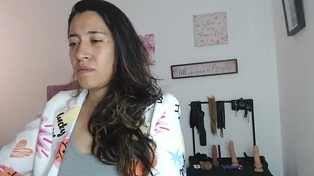 violeta scott online show from 06-16-26, 02:06