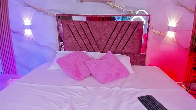 sofi naughty   online show from 03-22-26, 02:37
