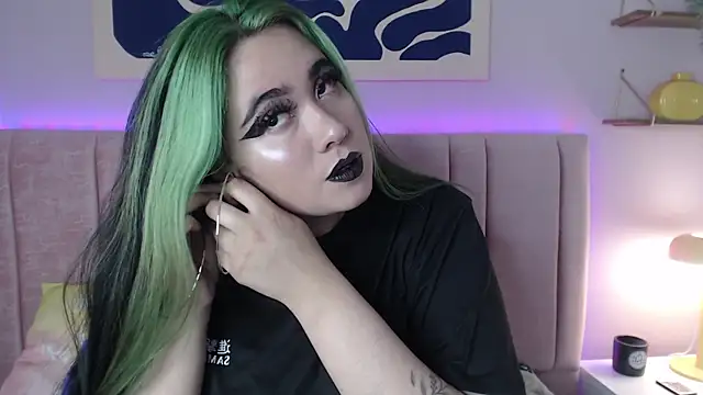 Liliith Zeniith online show from 04-10-26, 05:42