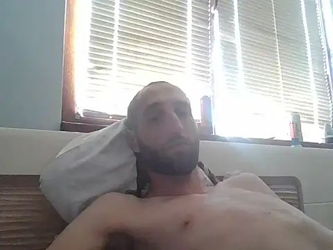 Snapshot of stiven121312 chatting on 06-17-26, 10:14 stiven121312 online show from 06-17-26, 10:14