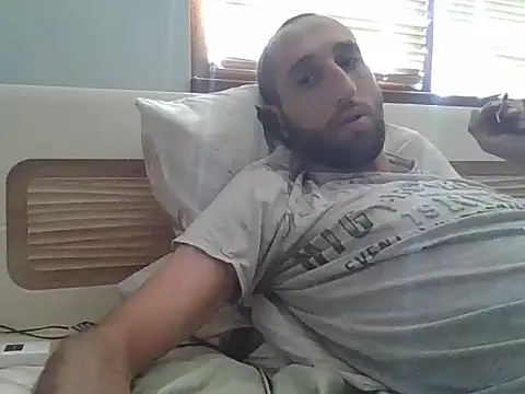 Snapshot of stiven121312 chatting on 06-18-26, 11:26 stiven121312 online show from 06-18-26, 11:26