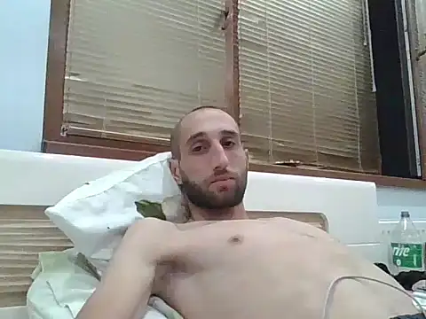 Snapshot of stiven121312 chatting on 07-10-26, 07:58 stiven121312 online show from 07-10-26, 07:58