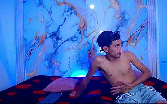 Boys xxx  online show from 04-22-26, 08:04