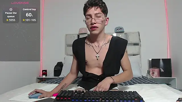 tiam muller fenix online show from 04-11-26, 01:02