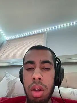 iLoveGirlsOnlyStr8Asf online show from 03-15-26, 11:12