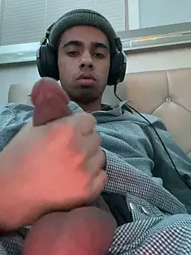 iLoveGirlsOnlyStr8Asf online show from 03-25-26, 05:40