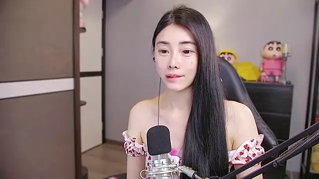 XiaoYuBao- online show from 04-13-26, 07:29