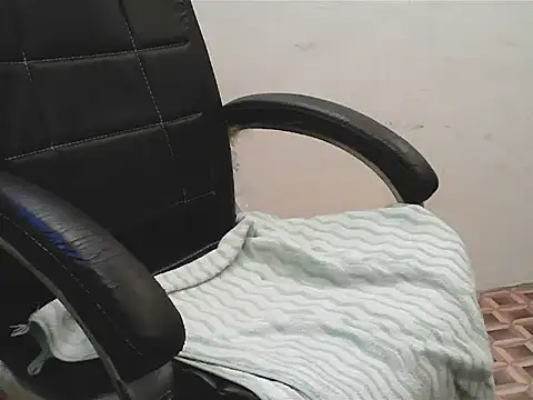Snapshot of ragini_bby chatting on 07-05-26, 05:36 ragini bby online show from 07-05-26, 05:36
