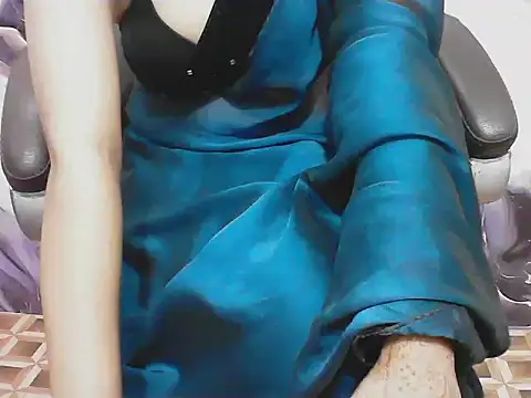 Snapshot of ragini_bby chatting on 06-12-26, 02:31 ragini bby online show from 06-12-26, 02:31