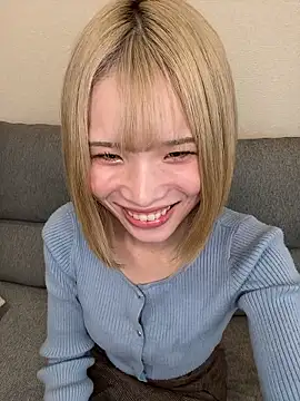 Snapshot of una2001 chatting on 04-24-26, 01:29 una2001 online show from 04-24-26, 01:29