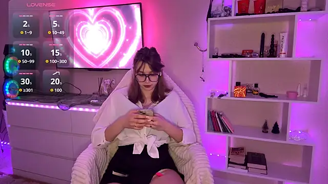 Olivia 132 online show from 04-08-26, 01:12