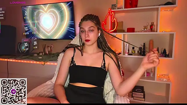 Olivia 132 online show from 04-22-26, 05:42