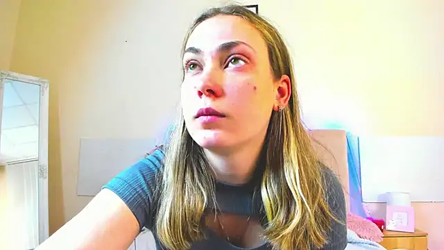 MelanieCuty online show from 05-31-26, 05:46