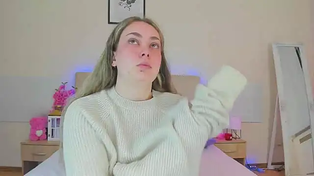 Snapshot of MelanieCuty chatting on 04-17-26, 05:21 MelanieCuty online show from 04-17-26, 05:21
