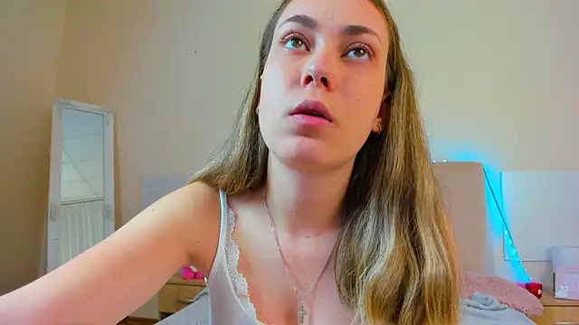 MelanieCuty online show from 07-14-26, 05:45