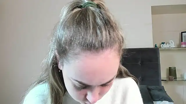 Snapshot of MelanieCuty chatting on 04-03-26, 05:36 MelanieCuty online show from 04-03-26, 05:36