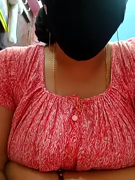 Snapshot of tulidas96778 chatting on 04-08-26, 02:18 tulidas96778 online show from 04-08-26, 02:18