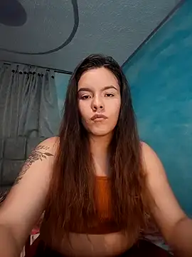 Snapshot of Estrella_2407 chatting on 03-16-26, 03:03 Estrella 2407 online show from 03-16-26, 03:03