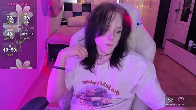 Snapshot of Simochka_w chatting on 04-01-26, 10:38 Simochka w online show from 04-01-26, 10:38