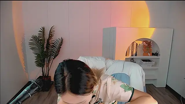 zhoulan-bb online show from 04-01-26, 02:24