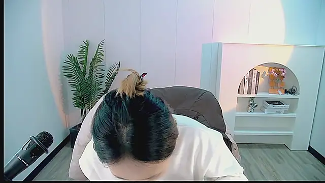 zhoulan-bb online show from 04-29-26, 02:16