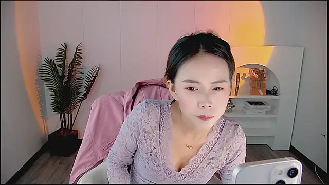 zhoulan-bb online show from 04-06-26, 02:07