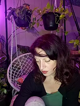 Snapshot of PurpleBunnyxo chatting on 05-10-26, 05:44 PurpleBunnyxo online show from 05-10-26, 05:44