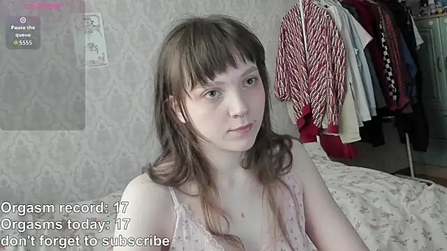 RileyNymph online show from 04-14-26, 03:22