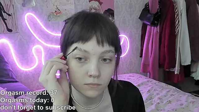 RileyNymph online show from 05-01-26, 03:11