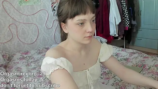 Snapshot of RileyNymph chatting on 05-07-26, 03:55 RileyNymph online show from 05-07-26, 03:55