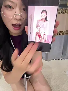 Snapshot of tiantian_niu chatting on 07-23-26, 02:35 tiantian niu online show from 07-23-26, 02:35