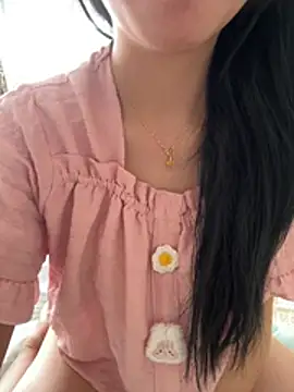 Snapshot of tiantian_niu chatting on 07-07-26, 05:43 tiantian niu online show from 07-07-26, 05:43