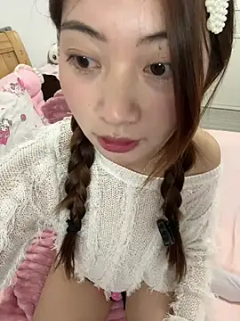 Snapshot of tiantian_niu chatting on 04-15-26, 02:54 tiantian niu online show from 04-15-26, 02:54