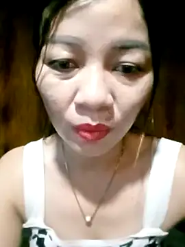 Snapshot of Yiyi102300 chatting on 06-14-26, 02:24 Yiyi102300 online show from 06-14-26, 02:24