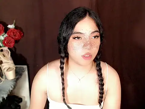 Snapshot of xLinda_Walkerx chatting on 06-10-26, 05:03 xLinda Walkerx online show from 06-10-26, 05:03