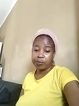 Prettylicou online show from 04-10-26, 10:22