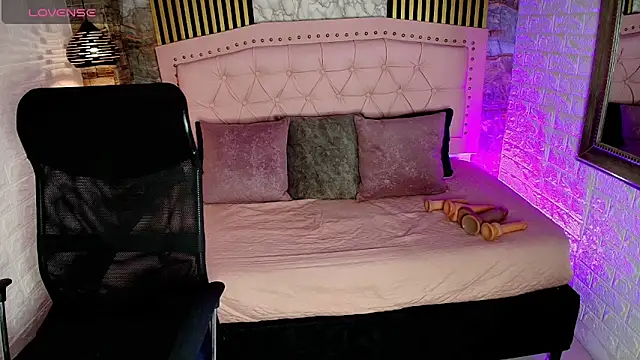 AishaCambell  online show from 04-28-26, 11:03