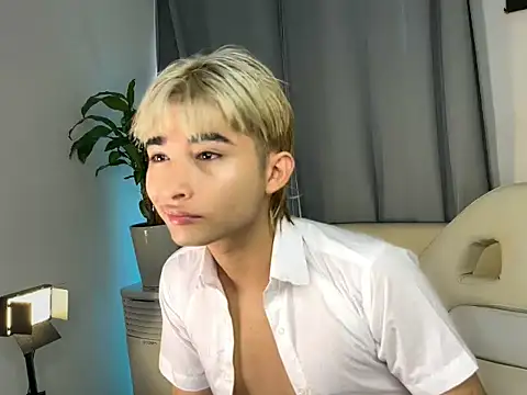 Snapshot of angel_yuhogg chatting on 07-03-26, 07:31 angel yuhogg online show from 07-03-26, 07:31
