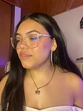 Valentine pink online show from 03-16-26, 02:53