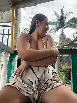 Snapshot of Naughty-Samanta- chatting on 07-14-26, 01:39 Naughty-Samanta- online show from 07-14-26, 01:39