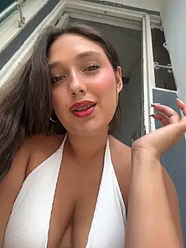 Snapshot of Naughty-Samanta- chatting on 05-22-26, 04:38 Naughty-Samanta- online show from 05-22-26, 04:38
