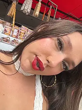 Snapshot of Naughty-Samanta- chatting on 07-21-26, 05:58 Naughty-Samanta- online show from 07-21-26, 05:58