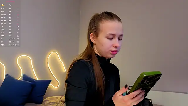 Emma dream  online show from 03-28-26, 05:08