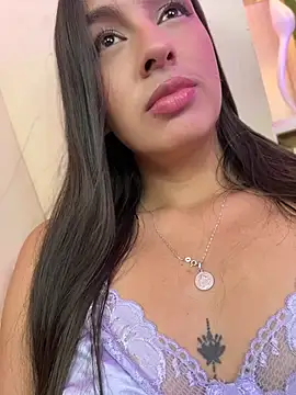 Snapshot of AliciaRoux chatting on 07-30-26, 06:07 AliciaRoux online show from 07-30-26, 06:07