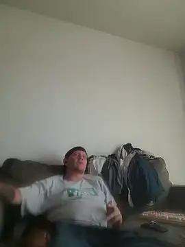 Snapshot of yourMasterisBored chatting on 05-26-26, 02:04 yourMasterisBored online show from 05-26-26, 02:04