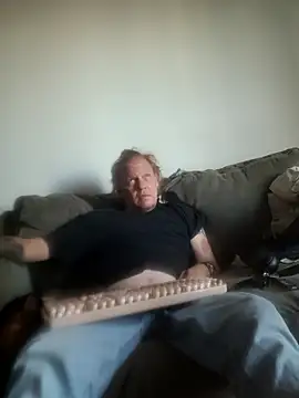 Snapshot of yourMasterisBored chatting on 05-11-26, 12:56 yourMasterisBored online show from 05-11-26, 12:56