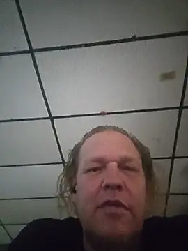 Snapshot of yourMasterisBored chatting on 07-20-26, 03:47 yourMasterisBored online show from 07-20-26, 03:47