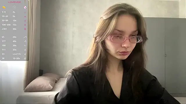 Snapshot of Rose_Nora chatting on 05-16-26, 03:38 Rose Nora online show from 05-16-26, 03:38