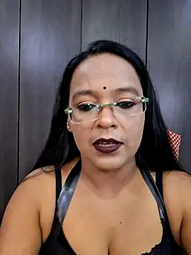 Snapshot of hornyrosy321 chatting on 05-30-26, 05:51 hornyrosy321 online show from 05-30-26, 05:51